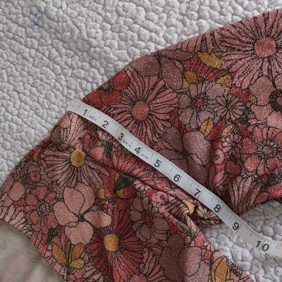 Beach Riot Size Medium Glitter Floral Wrap Swim Cover - Picture 9 of 12